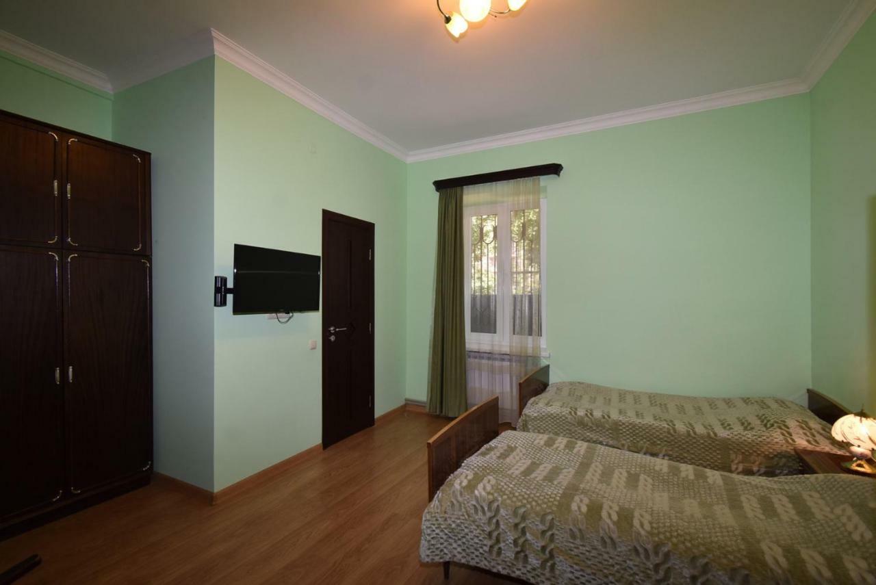 Guest House Arsan Tsaghkadzor Eksteriør billede